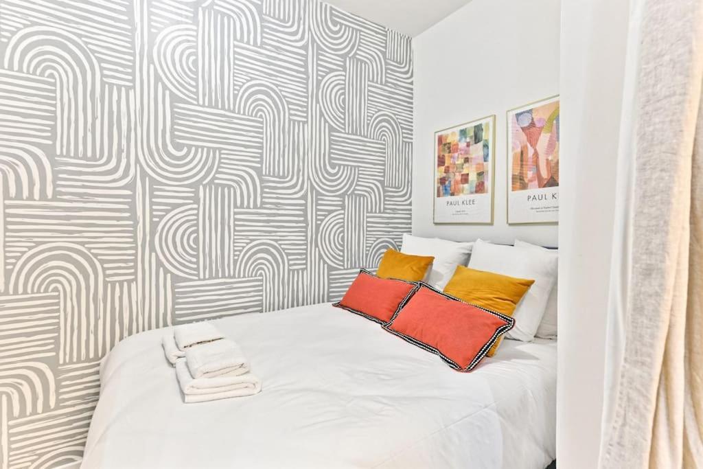 Appartement Central Proche Atelier Des Lumieres パリ エクステリア 写真